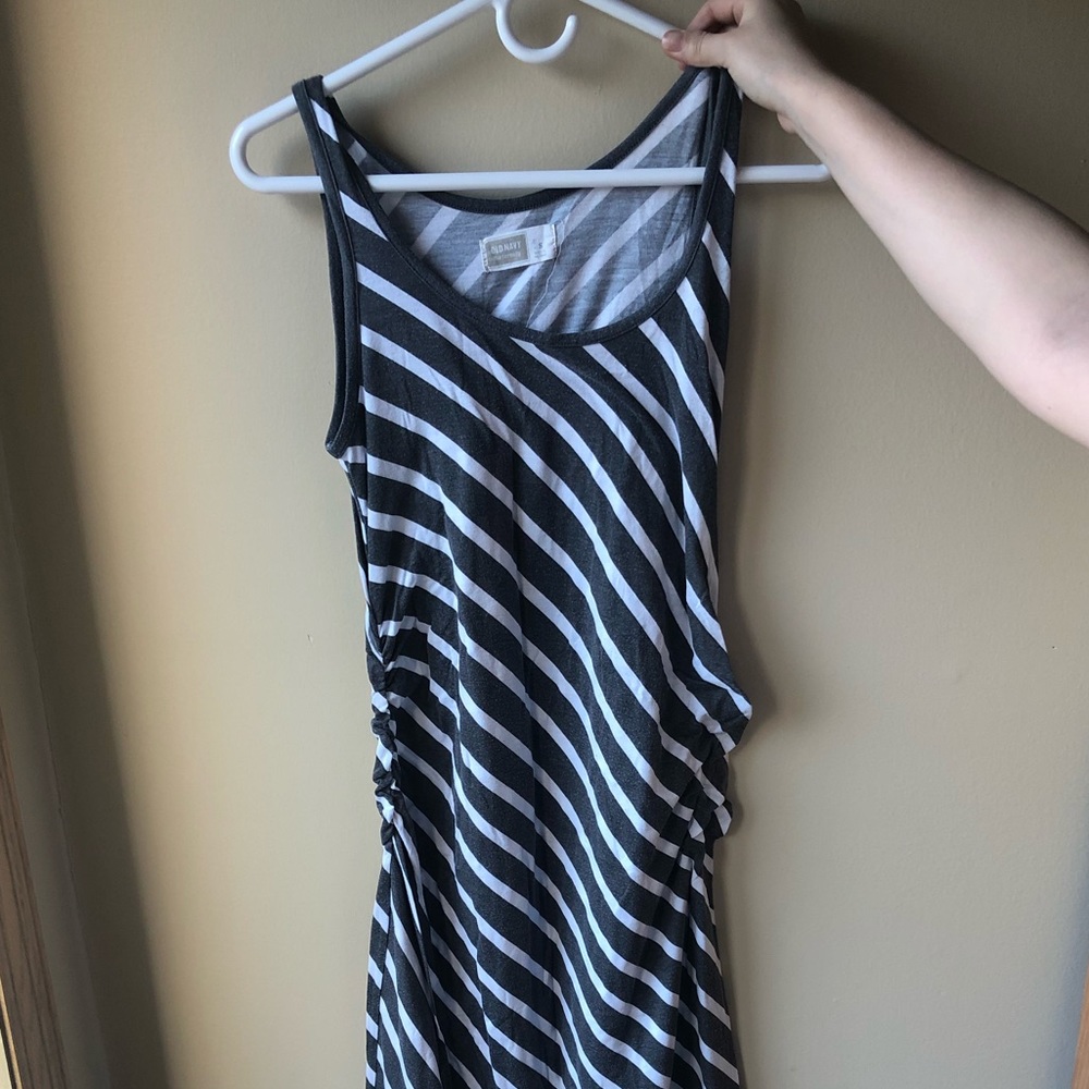 Maternity maxi dress